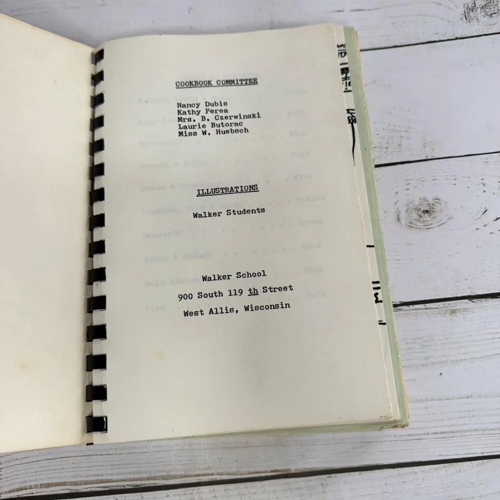Walker Elementary School‎ Cookbook West Allis WI Community Recipes Vtg Spiral
